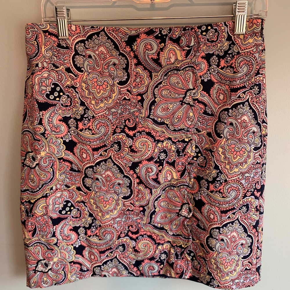 Talbots Women's Skirt Size 2 Pink Paisley Cotton Scalloped Trim Side Zip Lined